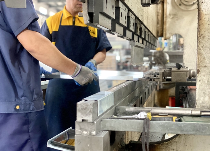 Quali sono i requisiti per un armadietto di sicurezza in metallo?