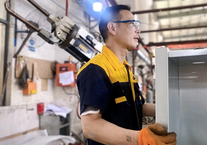 L'organizzatore Sai-U ti aiuta a capire il bidone della spazzatura ignifugo