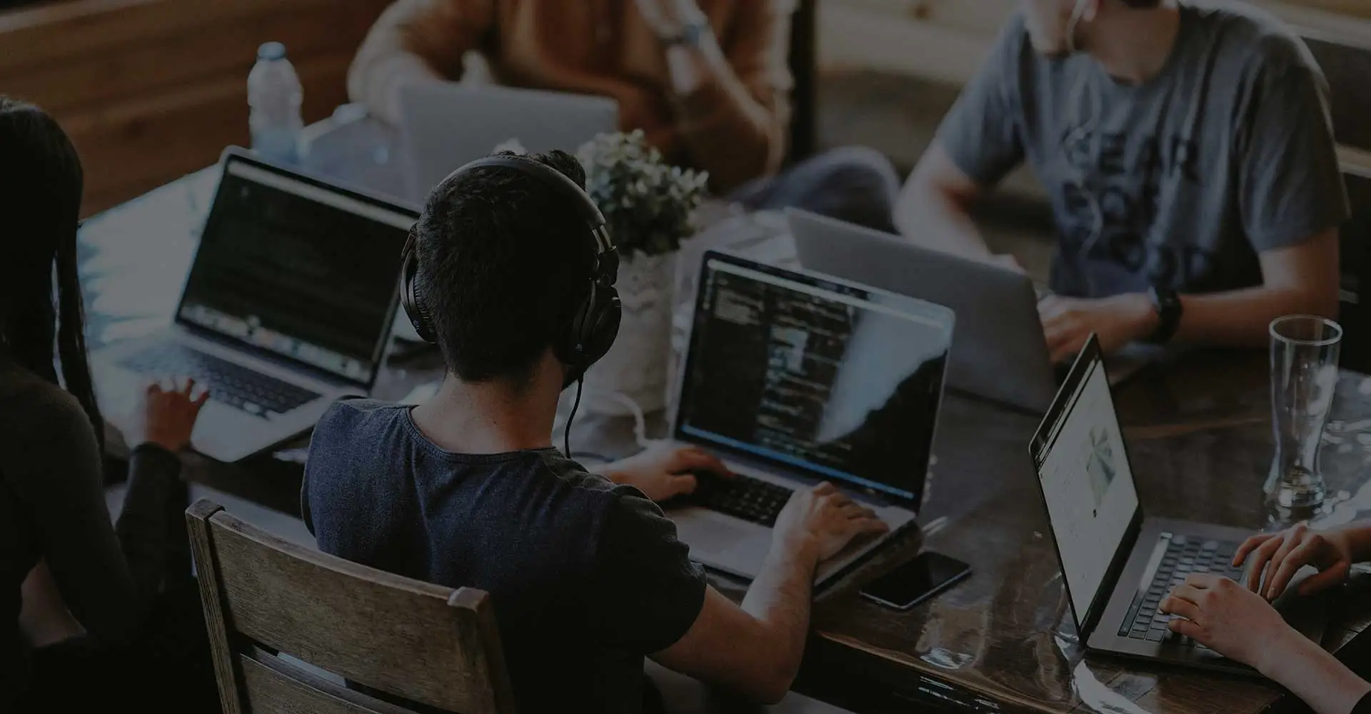 Perché scegliere SAI-U per armadietti di sicurezza in metallo?